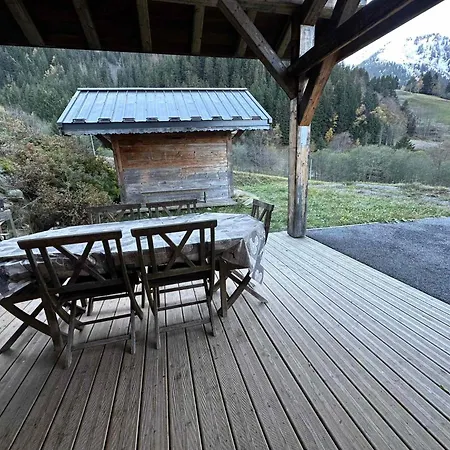Plein De Charme, 8 Personnes, 3 - Ch39 Chalet